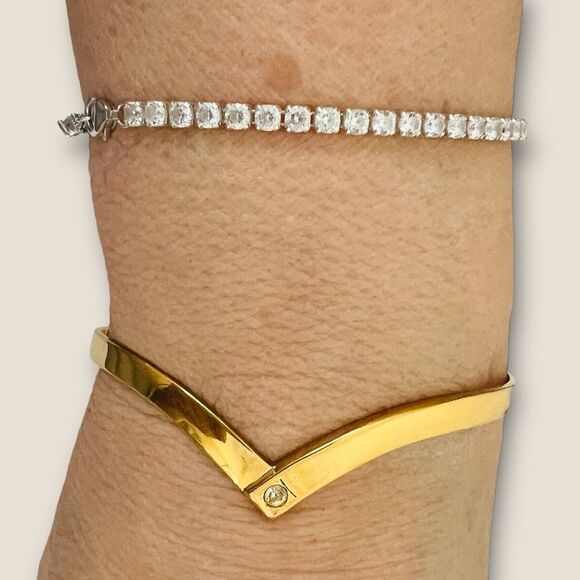 Gold plated open cuff bracelet choose one - Picture 4 of 10
